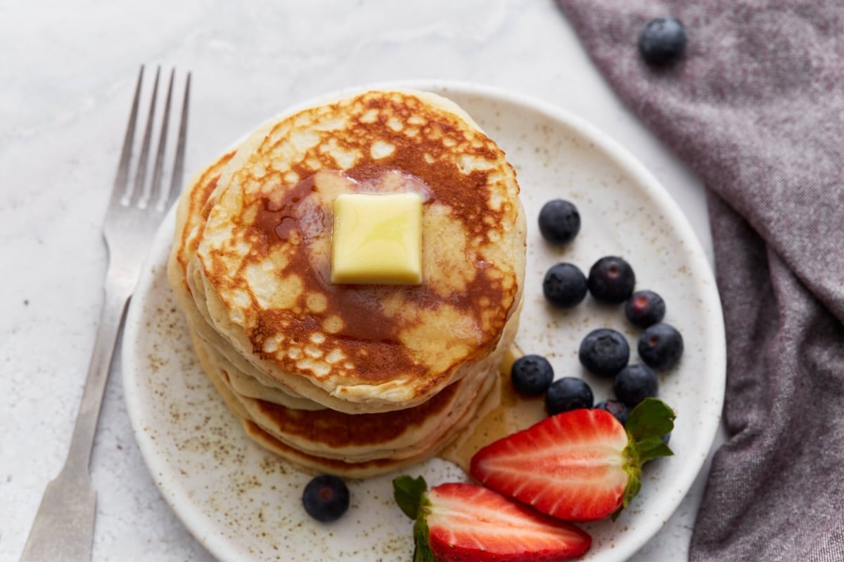 Secrets to Fluffy Gluten-Free Pancakes: Flour & Baking Powder Tips